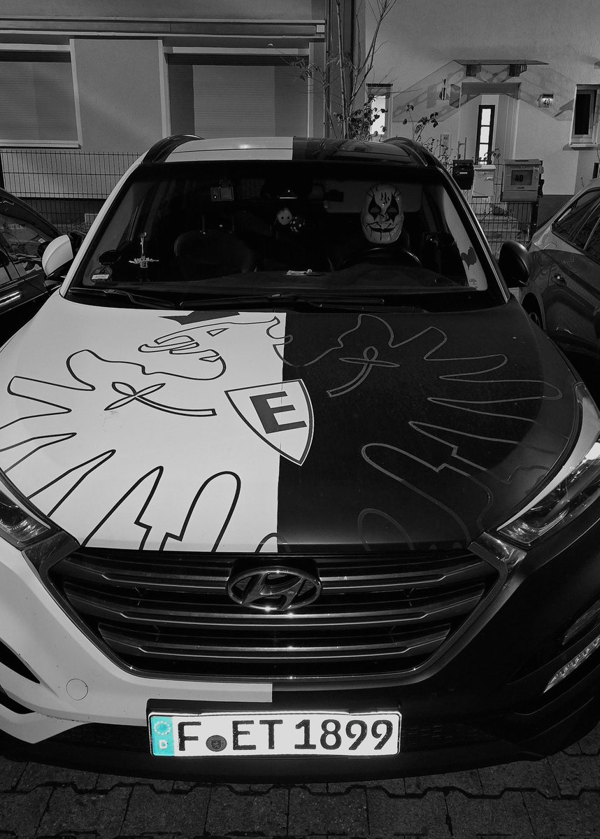 SGEuropa_de's tweet image. Happy #Halloween 👻

🖤🤍❤️
#SGE | #Marmoush | #Frankfurt