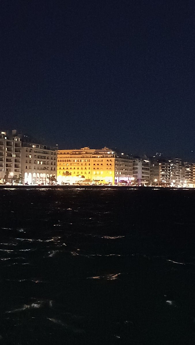 Να ζωγραφίσουμε όνειρα,από αυτά που γαληνευουν την ψυχή...όμορφο βράδυ υπεροχα πλάσματα ♥️