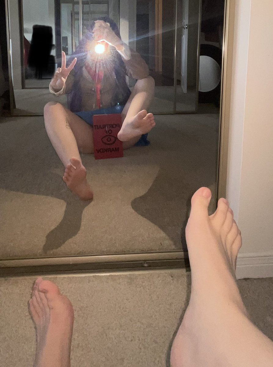 WE HIT THE SUBGOAL! 
DDLC YURI FEET 
Uh- I mean cosplay, I’m not focused on my own feet.. 
HAPPY HALLOWEEN 💦