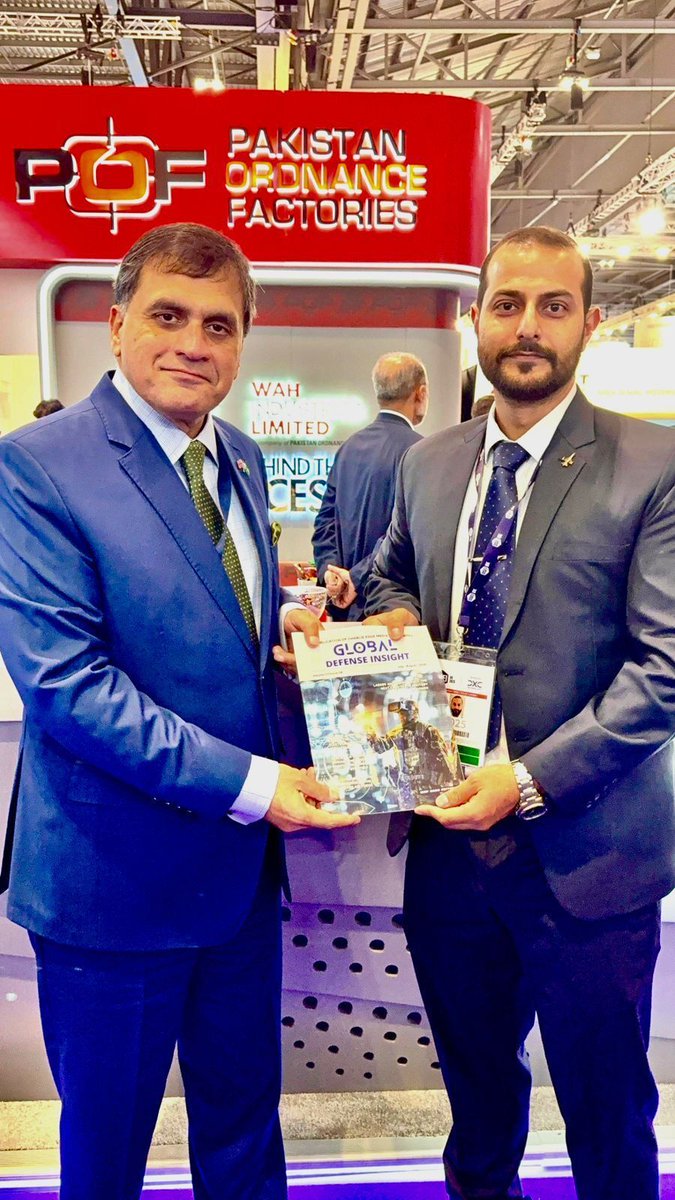 Defense_Talks's tweet photo. 📸 DSEI 2025 Highlight:

Our correspondent proudly presented the latest edition of Global Defense Insight magazine to Pakistan’s High Commissioner to the United Kingdom, Dr. Muhammad Faisal. 🇵🇰 🇬🇧

#DSEI2025 #Pakistan #DefenseDiplomacy #GlobalDefenseInsight #DefenseNews https://t.co/EtqBWPg7AW