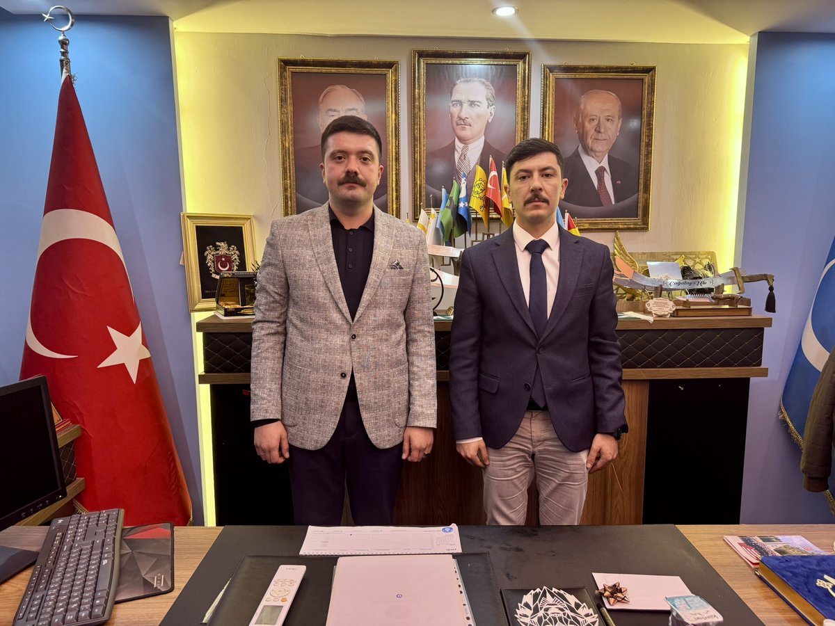 dumanliibrahim's tweet photo. 📍 Aliağa
Ülkü Ocakları İzmir İl Başkanlığı olarak Aliağa İlçe Başkanlığımızı ziyaret ederek İlçe yöneticilerimiz ve ortaöğretimli kardeşlerimizle hasbihâl ettik. 
@burakkilictr 
@izmirulkuocaklariekv 
@CUlubeyy 
@aliagaocak35 https://t.co/n6NWP2Phnv