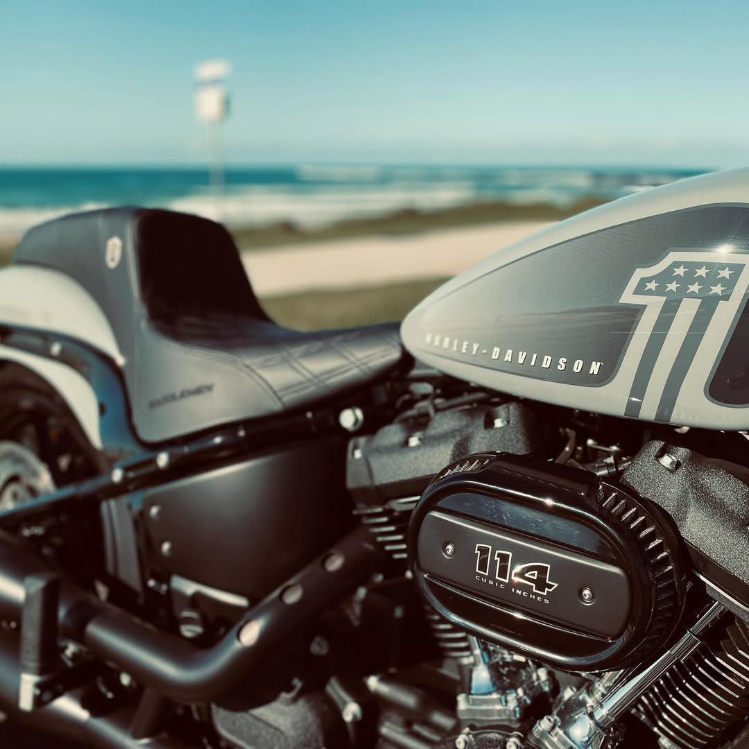 SALEEMK45924917's tweet photo. A rare sunny day in London  time to chase a little freedom☀️🏍️ https://t.co/oKNizHdCSL