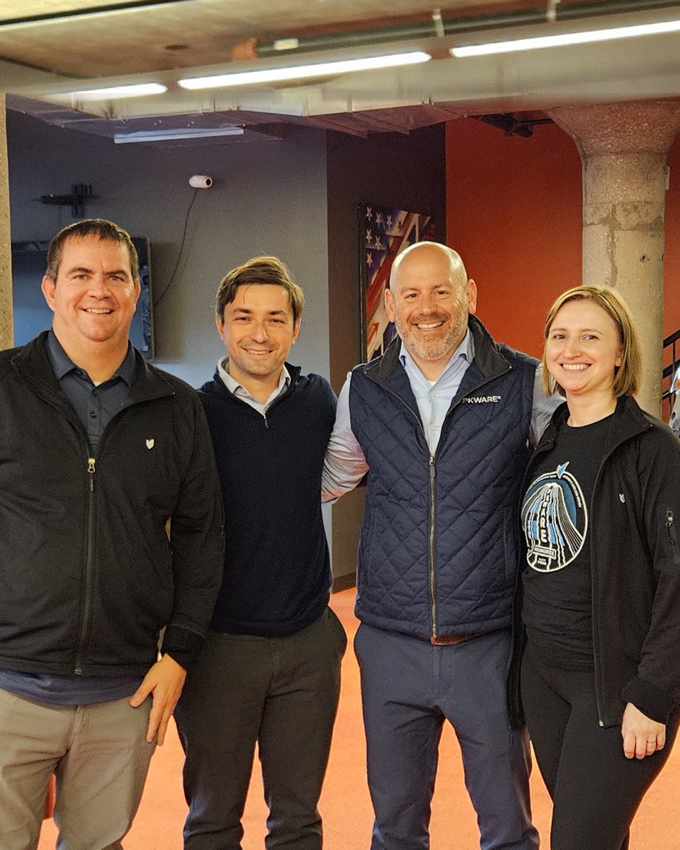 PKWARE's tweet image. We fired up the ovens once again for our annual Make Your Own Pizza Party at PKWARE headquarters in Milwaukee! 🍕

#PKWARE #PizzaParty #PKWARELife #TeamBuilding #CompanyCulture #WorkFun