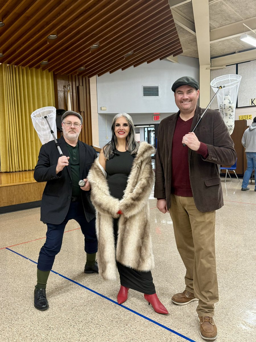 Celebrating Halloween 🎃 with 101 ways to RISE ! 🐾🐶