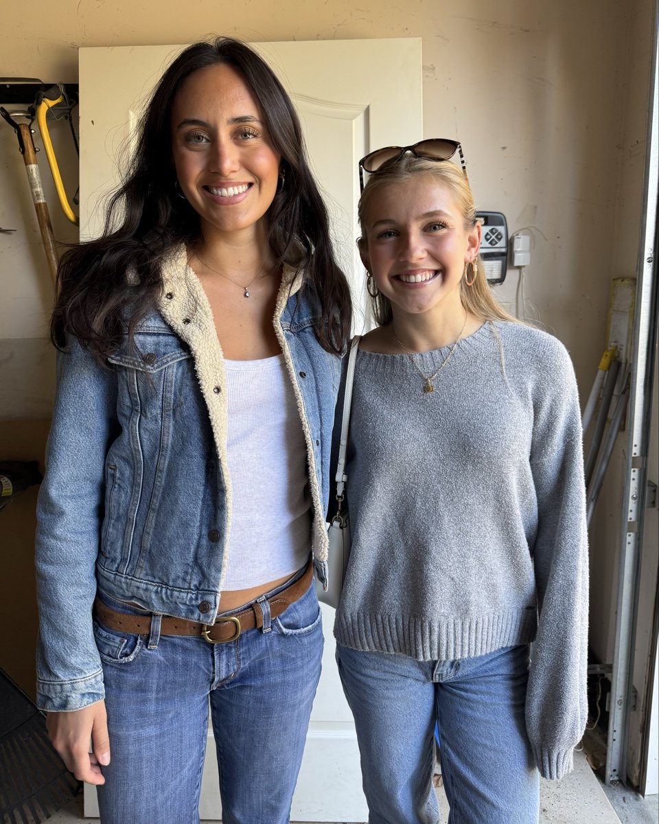 Happy Halloween from Pitt TFXC 👻

Thank you to the Webb family for hosting the annual Halloween party earlier this week 🎃