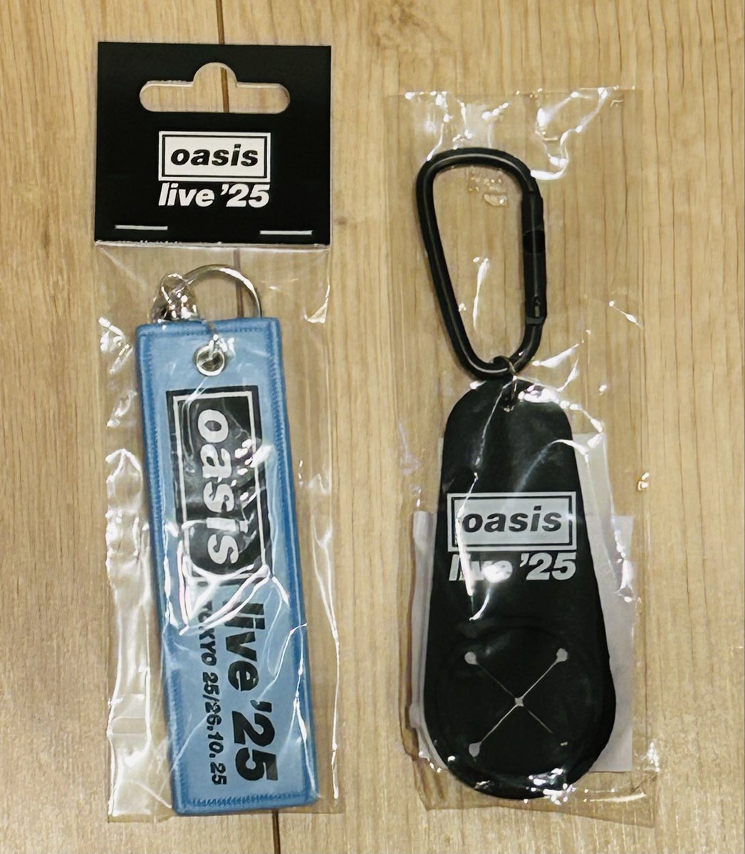 新品　未開封　oasis live '25 東京　 フライトタグ　キーホルダー オアシス oasis live '25 フライトタグキーホルダー ステッカー