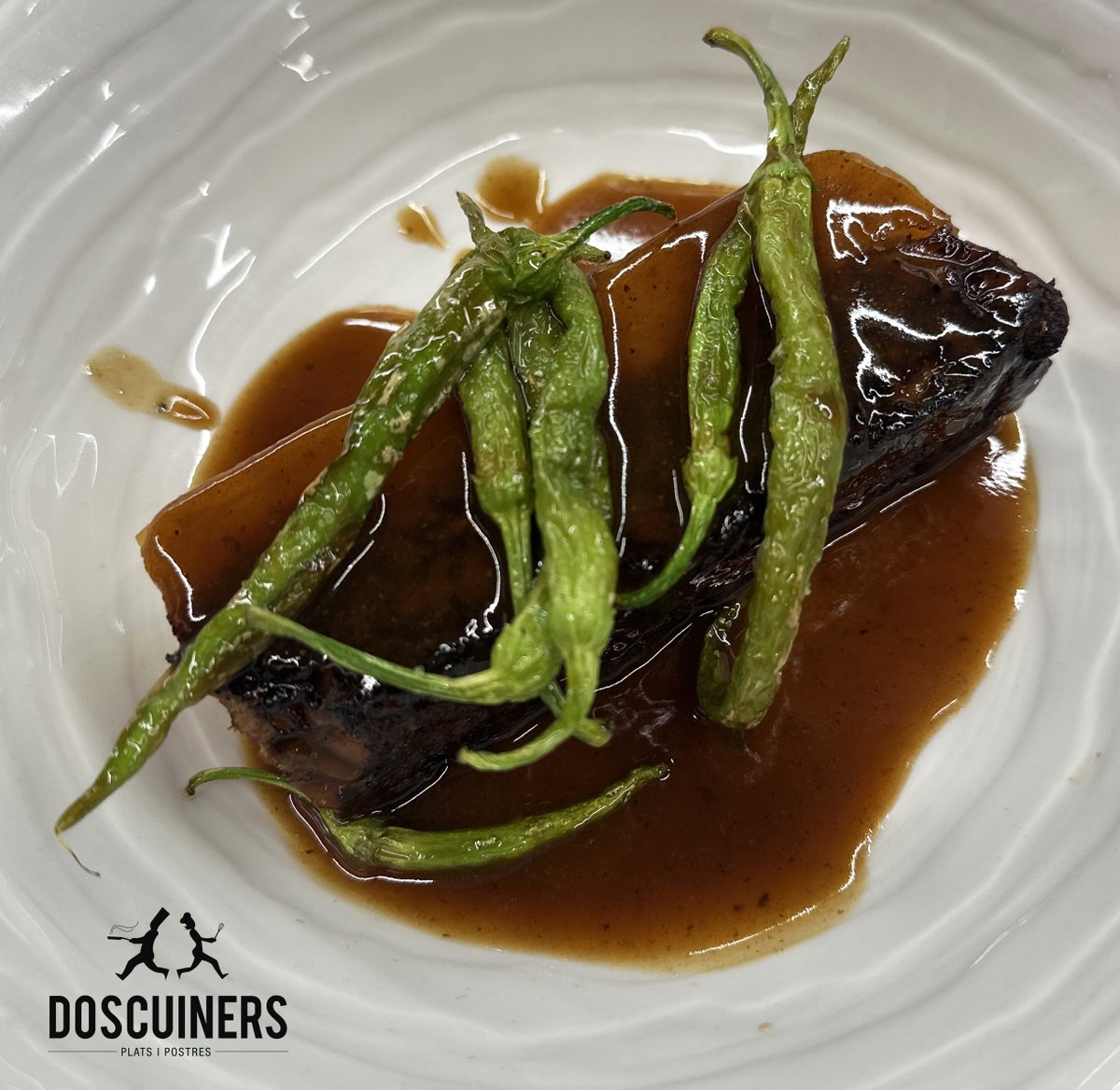 DosCuiners's tweet image. SABOR👩🏻‍🍳
Compacte de xai amb patata i ceps,salsa de vi ranci i piparres🍄
📌doscuiners.com
#DosCuiners #Maresme #Mataró #Barcelona #gastronomia #Gourmet #foods #foodlovers #bcndelicatessen #comidasana #healthyfood #delicious #gourmetexperience #foodie #foodblogger #setas