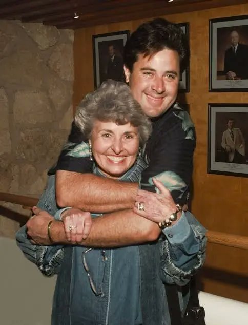 VGcom's tweet image. Vince’s mom, Jerene Gill, celebrated her 100th birthday this week! Enjoy the story behind just that, “I Hope Everybody Lives To Be A Hundred”, at bit.ly/4hBZVyV