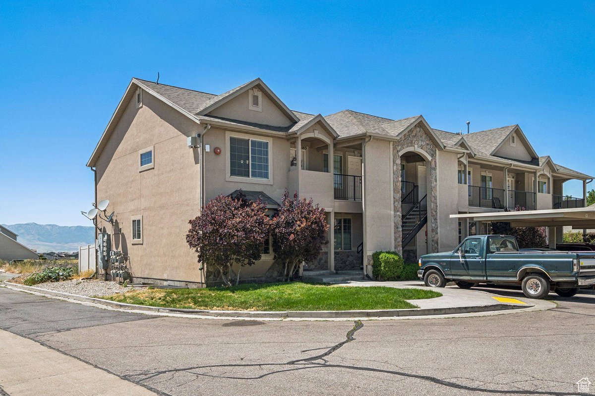 ThePerryGroupUT's tweet photo. 1165 N 220 W #145, Tooele, UT 84074 just sold! Contact us for assistance in doing the same with your property. It would be our pleasure to work with you. https://t.co/3BgN3Xda8n