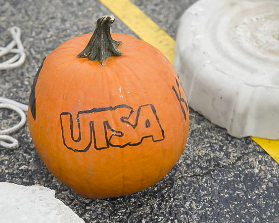 UT San Antonio Family tweet media