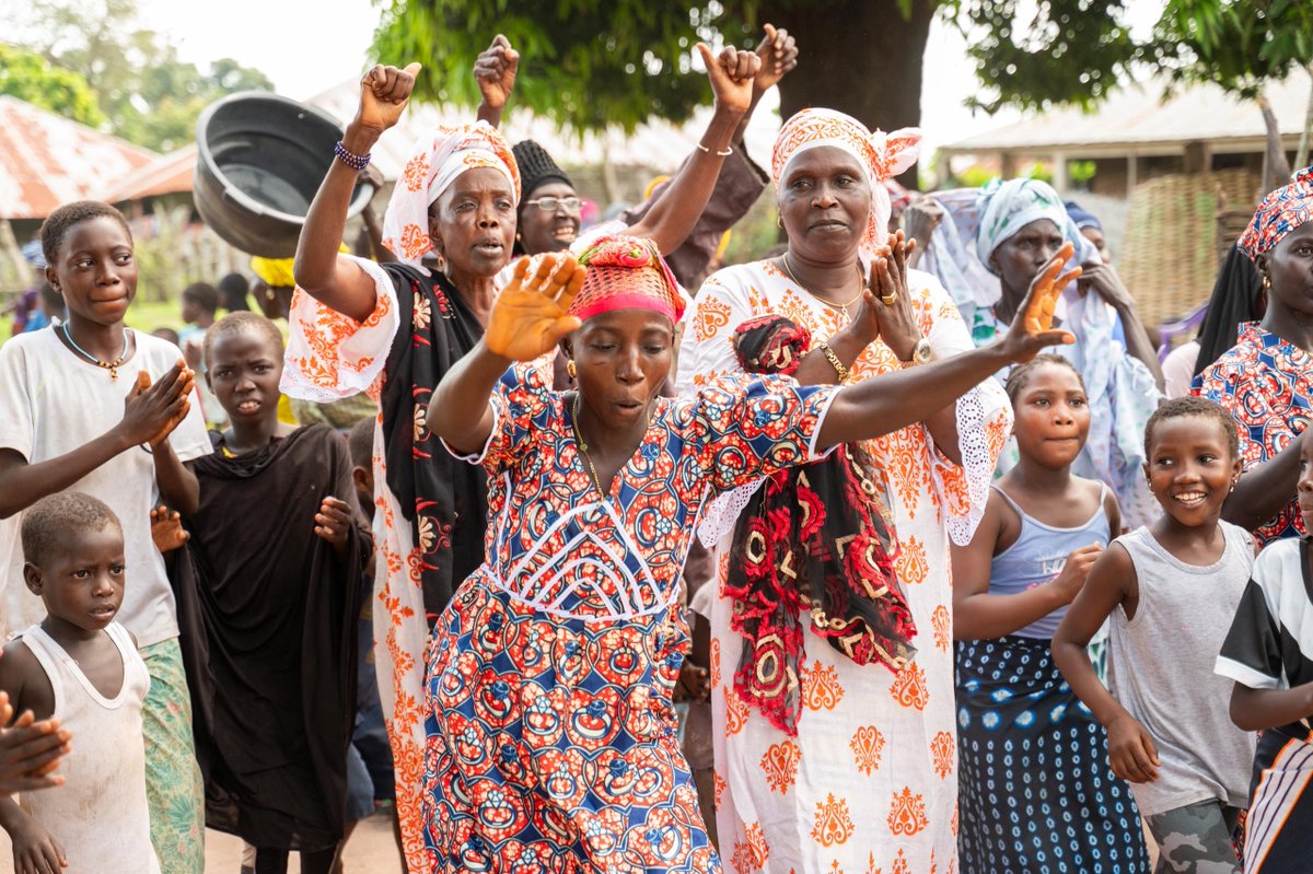 Yesterday, we attended the Public Declaration of Abandonment of Harmful Practices in the Sonaco sector of Guinea-Bissau. It was an incredibly moving and powerful day. 🤎 

In a region where over 90 per cent of girls are mutilated, 19 dedicated villages delivered a monumental