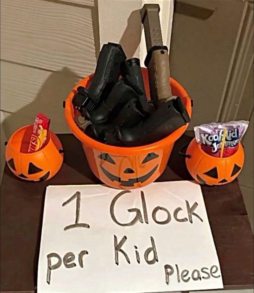 Took my nephew trick or treating on the  Eastside 🤦‍♀️