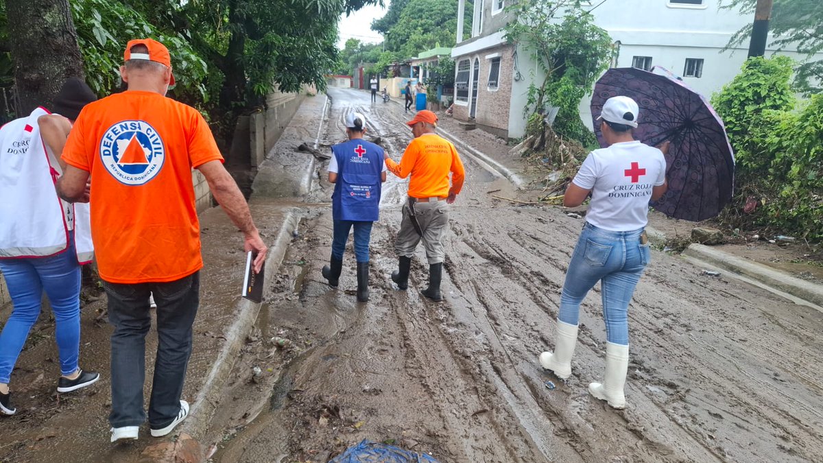 jagan_chapagain's tweet image. The response on the ground is at its full speed following the devastating hurricane Melissa.

In the Dominican Republic, teams from @crdominicana and Civil Defence are carrying out damage and needs assessments in the communities which were affected by flooding caused by Hurricane…