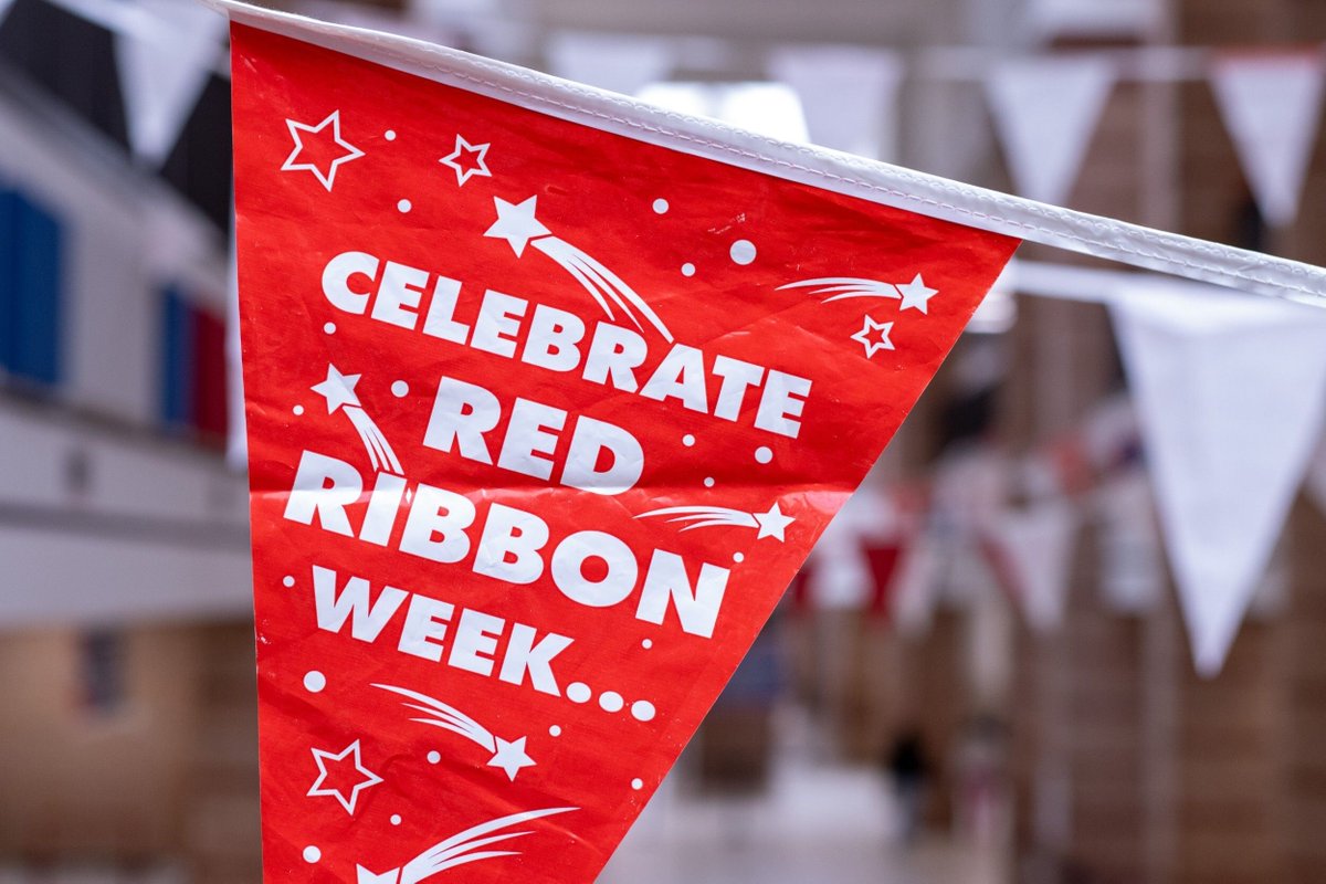 Allen_ISD's tweet photo. It was a week of fun and purpose as Allen ISD marked #RedRibbonWeek. Spirit wear and strong messages filled our campuses as Eagles stood up for healthy living. Thanks to everyone who helped spread the word. #AllenISD https://t.co/nvNMRJ4wee