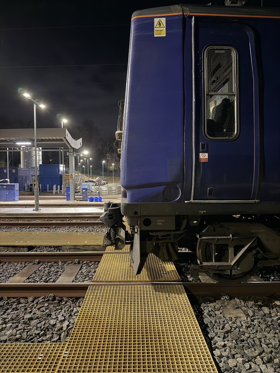 Can’t park there mate