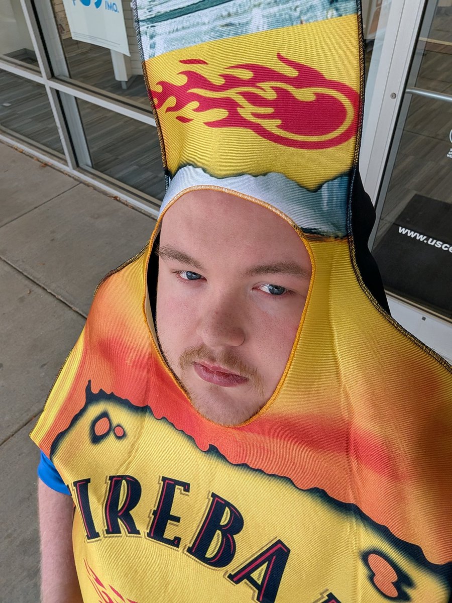 NotJellyes's tweet photo. Halloween ain't ready https://t.co/tat6oOn9H2