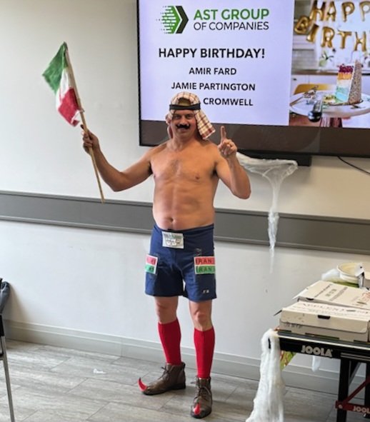 RUSSIA! NUMBER ONE!!
IRAN! NUMBER ONE!!
USA? HACCHH PTOOOO!
CAMERAMAN ZOOM IT!!