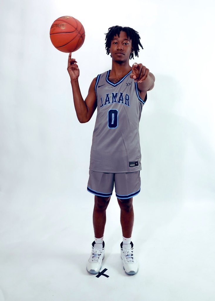 Meet ᴛʜᴇ Seahawks 
Student-Athlete Introductions 
‘25-‘26 Edition

Sophomore | Guard
Out of Port Arthur, Texas 
Returner
*Year 2 with Lamar State 

 #0 Hayden Underwood 
(<a href="/hayden1wood/">Hayden Underwood 👹</a>)