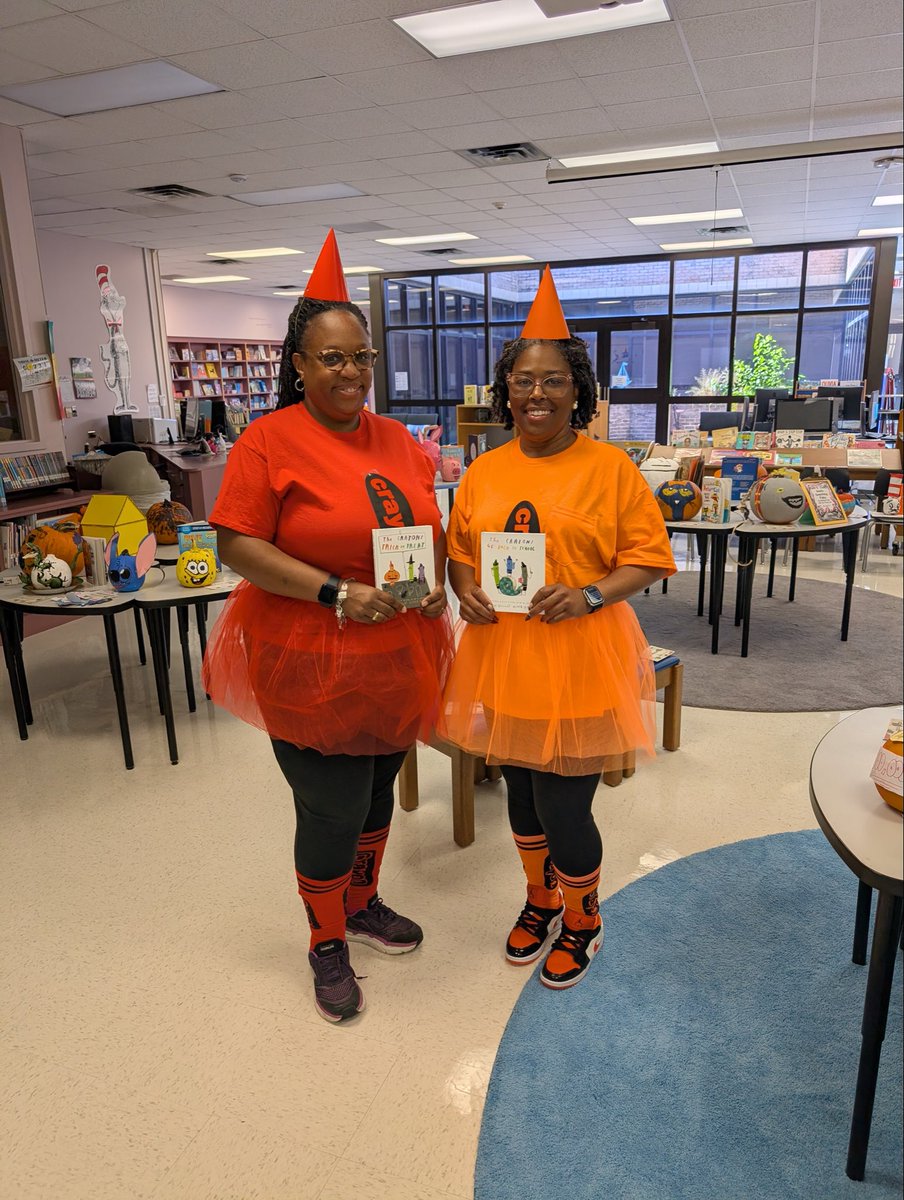 It’s a Spooktacular Day 🎃at the 🅰️ Character Book Parade 2025🖍️<a href="/Aanderson_AISD/">Anderson Astros</a>