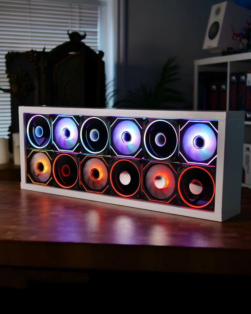 battlerigs's tweet image. This week we were also tasked to create an awesome “onlyfans” light box! 

We took 12 @antec ARGB fans from their ORBIT &amp;amp; VISION range and built are very own custom light box for the studio!!

Who wants one⁉️

Stay tuned for the video later tonight!

#antec #fans #lightbox…