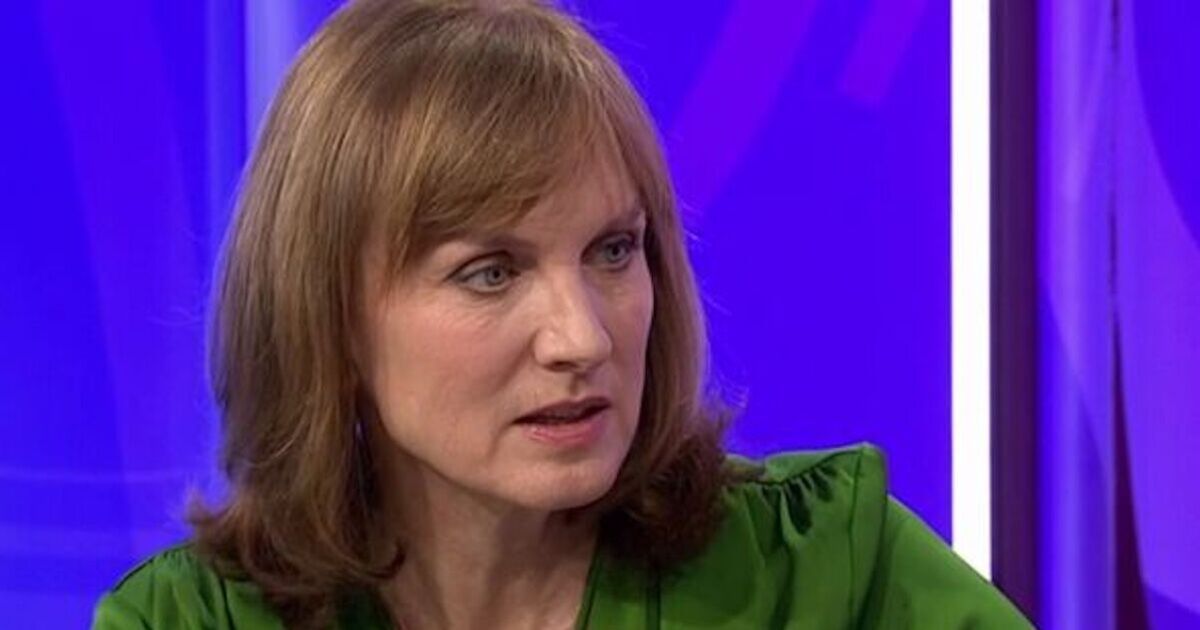 🇬🇧 Fiona Bruce is an overpaid, overrated, interrupting, Guardian reading, brexit hating, patronising, boring, and annoying  left-wing numpty of the highest order
#DefundFiona
#DefundTheBBC 🇬🇧