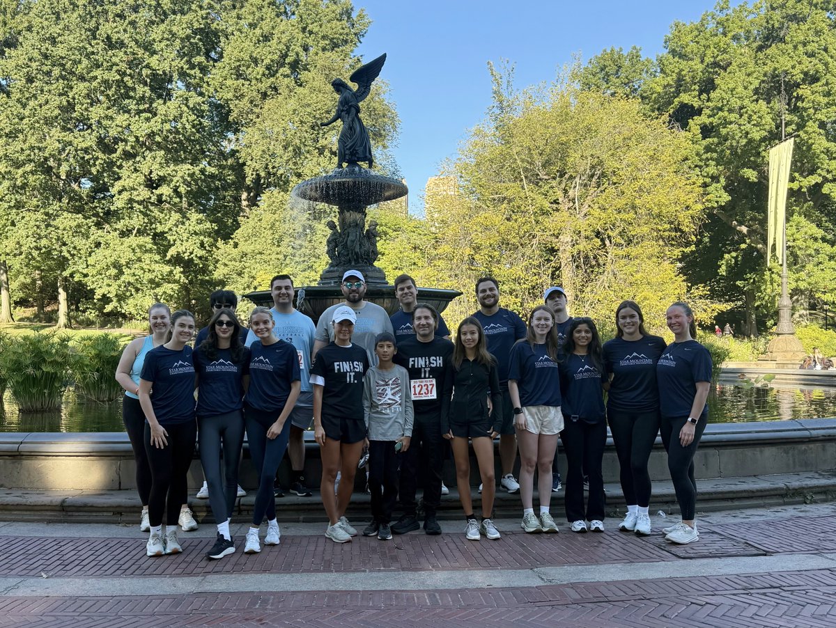 #StarMountainCapital was honored to be a top fundraising team at the NYC <a href="/TerryFoxCanada/">Terry Fox Foundation</a> Run for Cancer Research. The team raised $10,000+ for <a href="/MSKCancerCenter/">Memorial Sloan Kettering Cancer Center</a>. Donate/learn more: bit.ly/SMC-Terry-Fox
#TerryFoxRun #CancerResearch #NYC