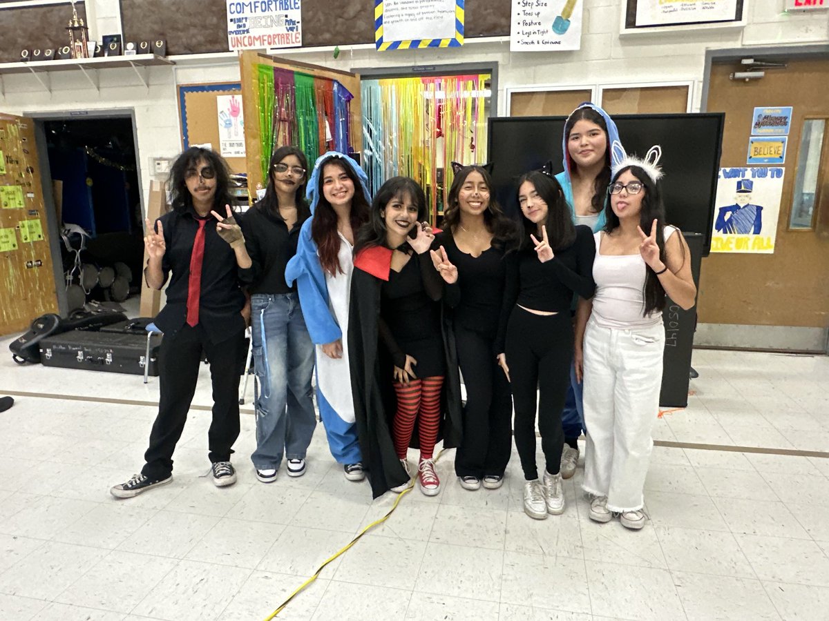 We love seeing our students creativity! Our annual Halloween Costume contest did not disappoint!!! Thank you to all students who participated in 3rd, 4B, 5B and 7th periods! 
<a href="/McallenMemCG/">McAllen Memorial Colorguard</a> <a href="/mcallenfinearts/">McAllen ISD Fine Arts</a>