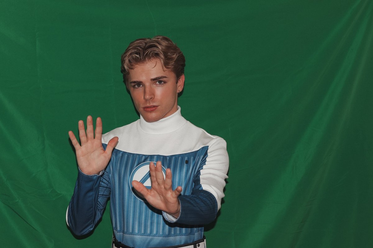 gageboardman's tweet photo. DISAPPEAR! 🫧 SHIELDS UP! 😌

happy halloween <3 https://t.co/vSmG8RRWVr