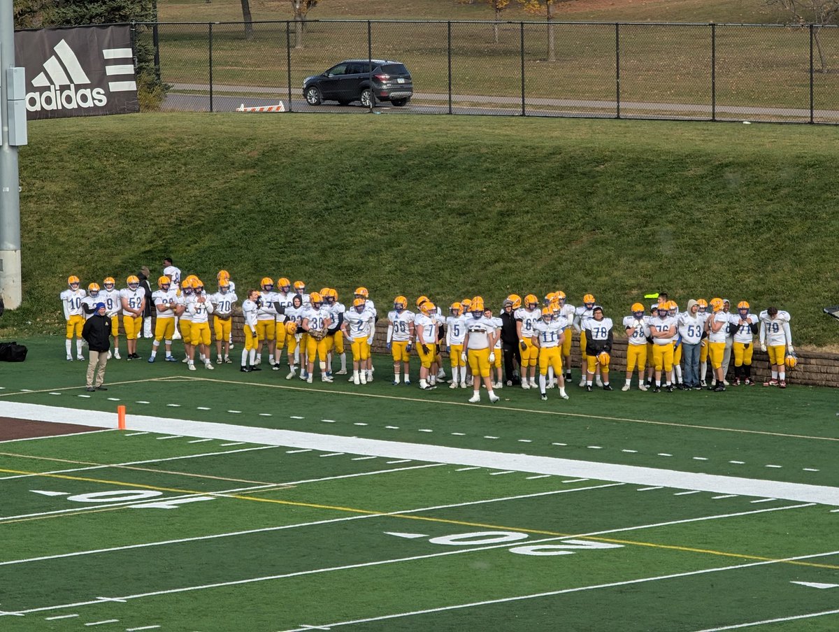 Jackson County Central Football  team is playing LeSueur-Henderson in the Section 3AA Championship on your hometown Huskies station!
📻 97.7 FM + 1190 AM
💻 kkoj.com/listen/ 
📲 Okoboji Radio app
