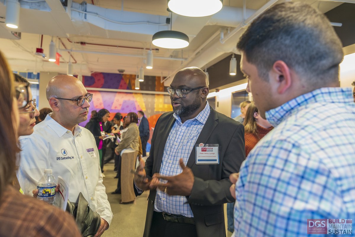 DCDGS's tweet image. 🎉 Celebrating the success of the DGS Small Business Networking Reception! Thanks to our partners, CBEs, local businesses, entrepreneurs, and #TeamDGS for attending. From technical support to contracting and capital opportunities, DGS is here to help you. #SmallBusiness