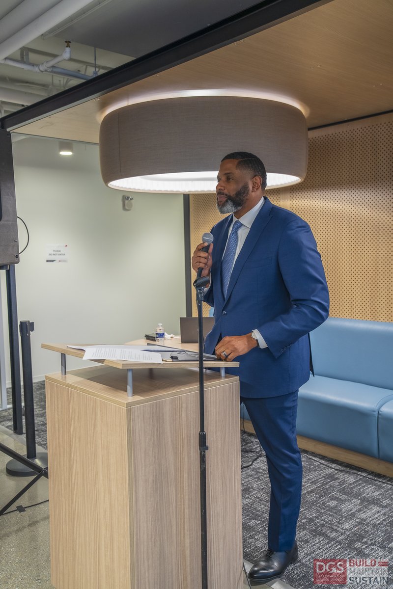 DCDGS's tweet image. 🎉 Celebrating the success of the DGS Small Business Networking Reception! Thanks to our partners, CBEs, local businesses, entrepreneurs, and #TeamDGS for attending. From technical support to contracting and capital opportunities, DGS is here to help you. #SmallBusiness