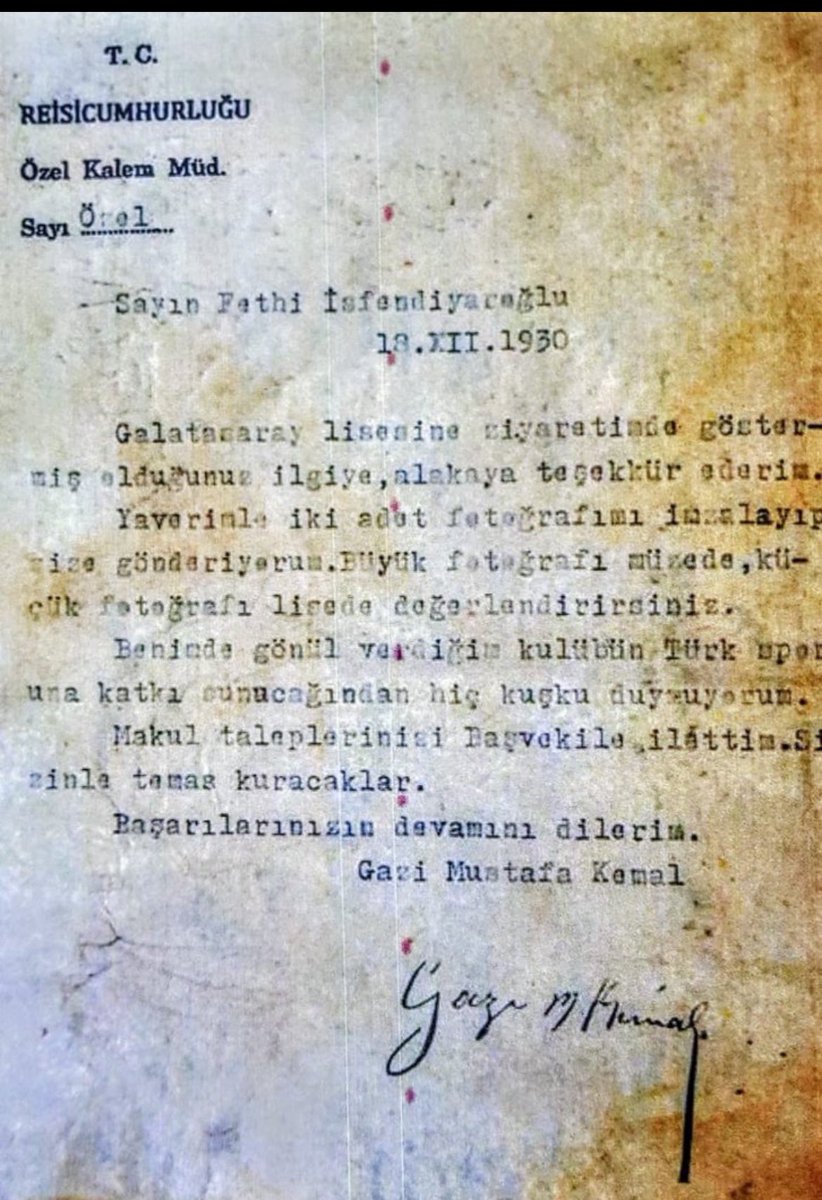 Atatürk harbiden büyük Galatasaraylıydı.