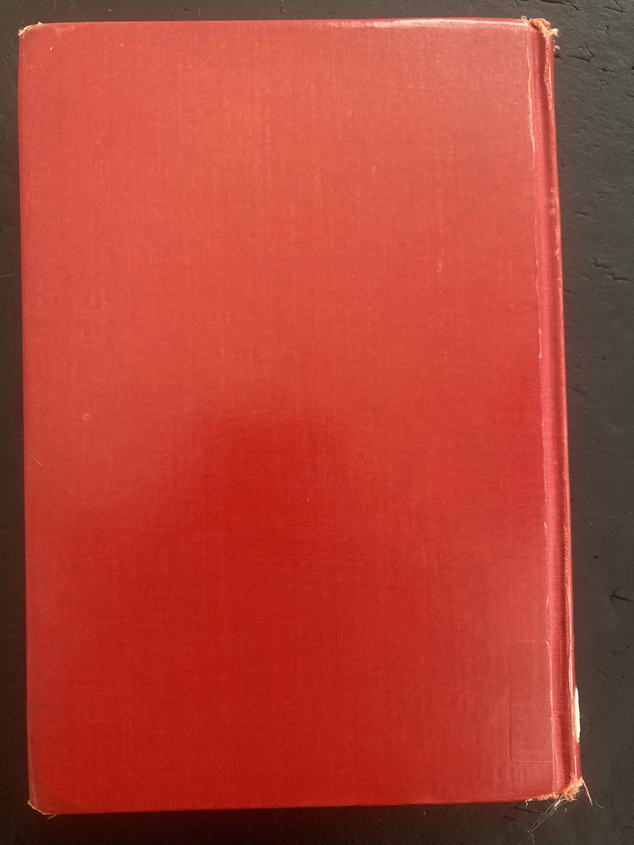 ModePuddin's tweet image. 図書館の廃棄本譲渡会でゲットしたオニール名作集。昔とある人に、俳優をやるのならば「楡の木の下の欲望」を読むように言われて。Amazonにもメルカリにもないし、ずいぶん探し訪ね歩き電話かけまくり入手した本。修繕して大切に保管してる。#オニール　#俳優　#読書