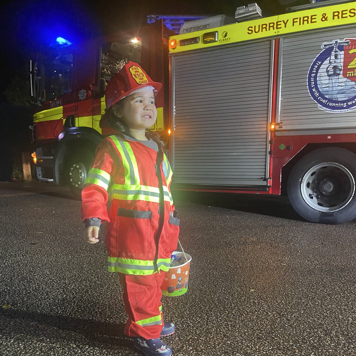 Just the three outfit changes so far… 🎃💪🏼👩‍🚒