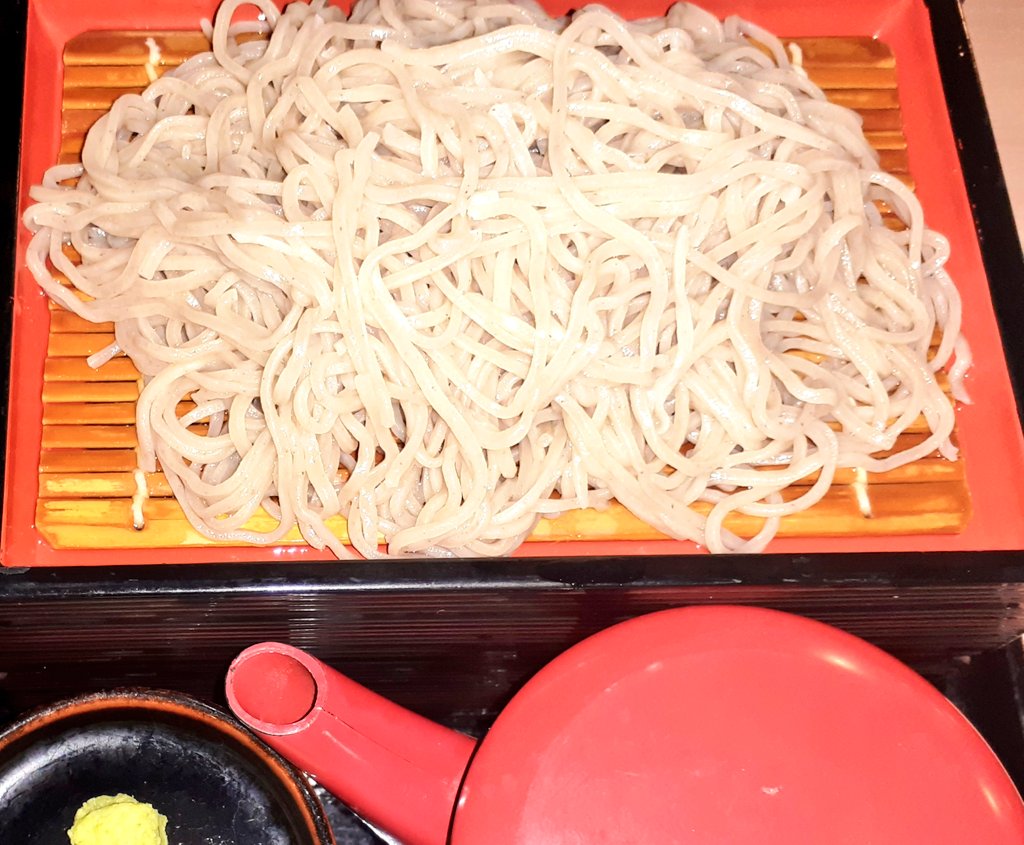 お腹空いてたため三段あります