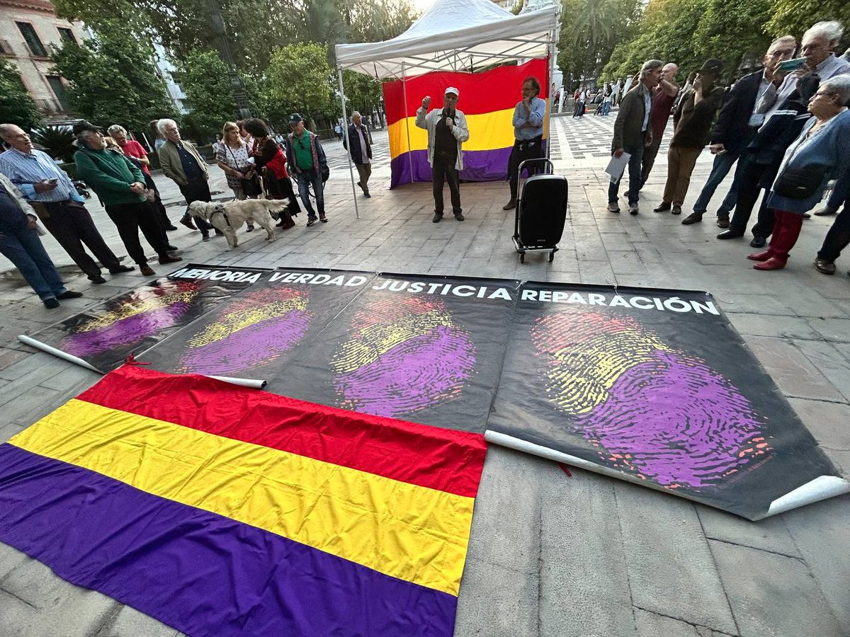 IU Sevilla ciudad🔻 tweet media