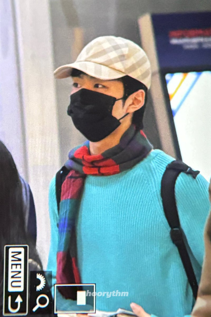 hrthm_0714's tweet photo. 251031 CDG🛫  안전비행🧣

#박지후 #PARKJIHOO  #이븐 #EVNNE https://t.co/FAmCTY0g7u