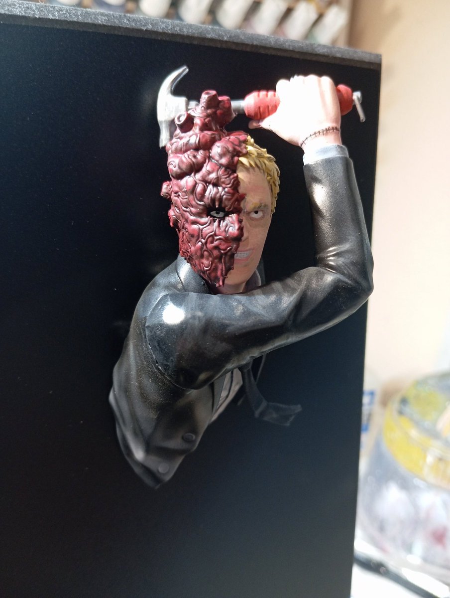 Blade0818's tweet photo. I finished painting three garage kits purchased at #TMF7 by @allonalpha . 
#dorohedoro  &amp; #daidark   😊☺ https://t.co/5J2jZBSkbx