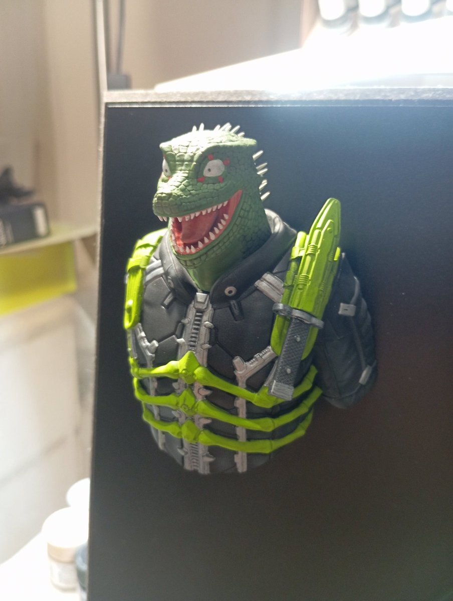 Blade0818's tweet photo. I finished painting three garage kits purchased at #TMF7 by @allonalpha . 
#dorohedoro  &amp; #daidark   😊☺ https://t.co/5J2jZBSkbx