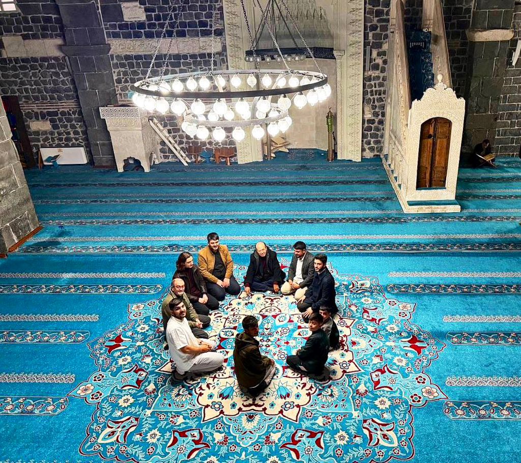 MTO bir başlangıçtır.
#MTO, kapıları ve ufukları açan
bir Fâtiha’dır.

<a href="/yenisafakwriter/">yusuf kaplan</a>
<a href="/Vuqar48608839/">Vuqar Azerbaycan</a> 
<a href="/mtokurumsal/">Medeniyet Tasavvuru Okulu</a>
#MedeniyetTasavvuruYolculuğu