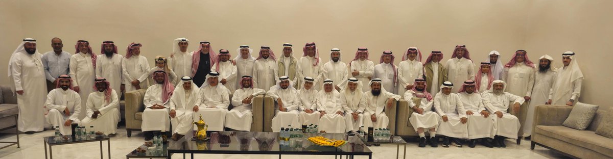 ساعات مبهجة قضيناها الليلة، في لقاء خريجي جامعة أوهايو ٢٨، مع إخوة أعزّاء جمعتنا بهم سنوات البعثة في مدينة أثنز الجميلة، جددنا فيها أجمل ذكرياتنا، في الجامعة، في المكتبة، في السكن، في المسجد، في النادي السعودي، وفي كشتاتنا الأسبوعية؛ عشناها كأهل لا كزملاء. شكراً لمن نظم ولمن حضر.