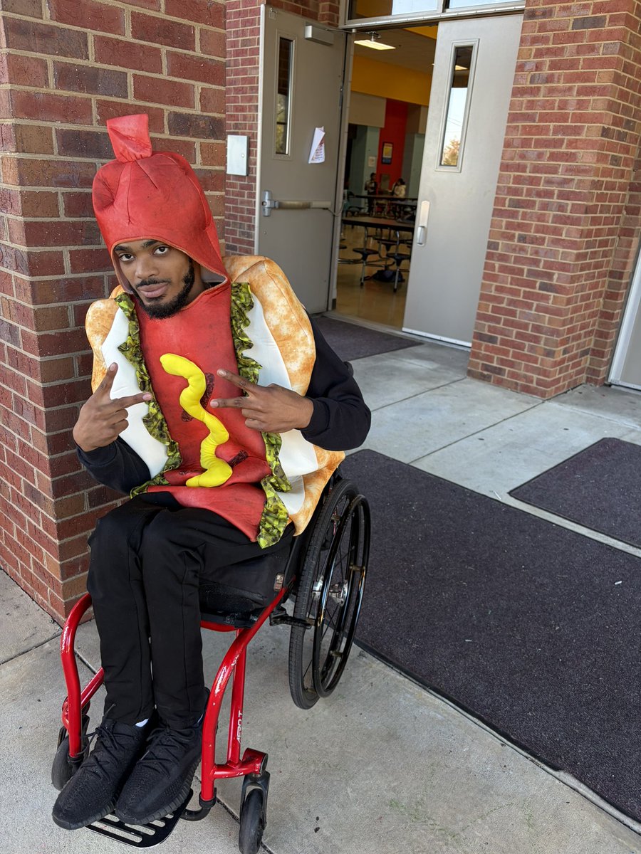 Hot dog hot dog hot diggty dog 🤣🤣🤣#happy Halloween