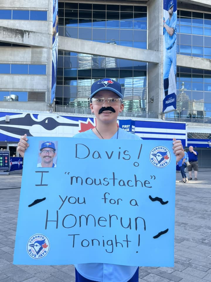 A photo from a few years ago of my boy before seeing Davis play..hoping for a big Blue Jay's win tonight!  #WantItAll <a href="/SchneideRemarks/">Madeline Schneider</a> <a href="/bballdad44745/">bballdad4️⃣4⃣7⃣4⃣5⃣ 📺 🏀🖋⚡️⚾️ 🐦#36🇨🇦</a>