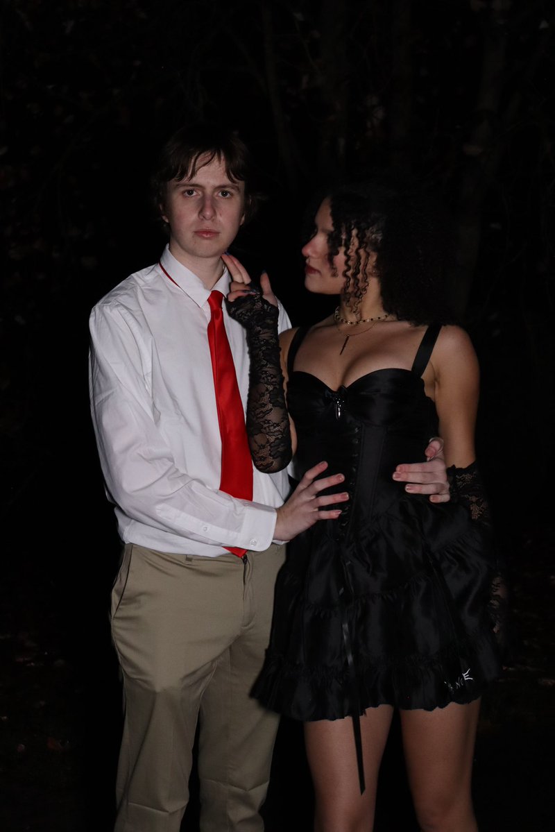 OnyxiLive's tweet image. happy halloween and happy birthday boo 👻 🕷️