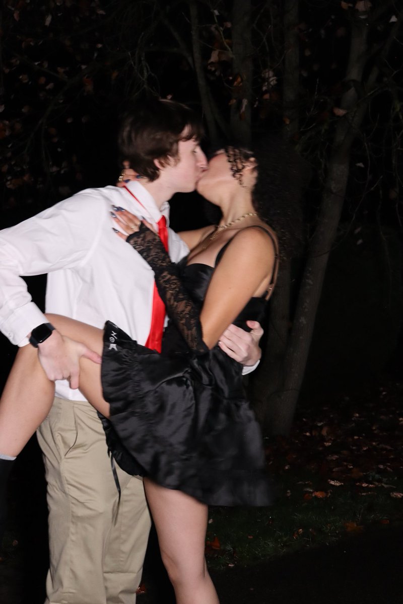 OnyxiLive's tweet image. happy halloween and happy birthday boo 👻 🕷️