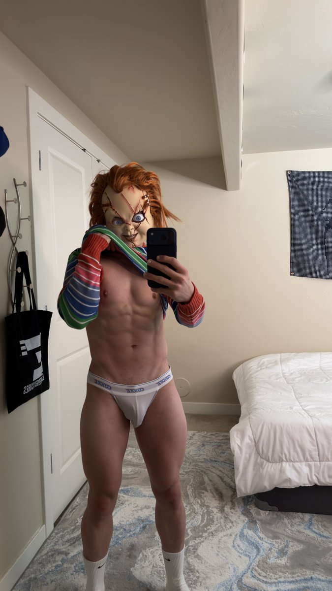 thetafffy's tweet photo. Chucky wants to play😈 https://t.co/6qPbBi5neb