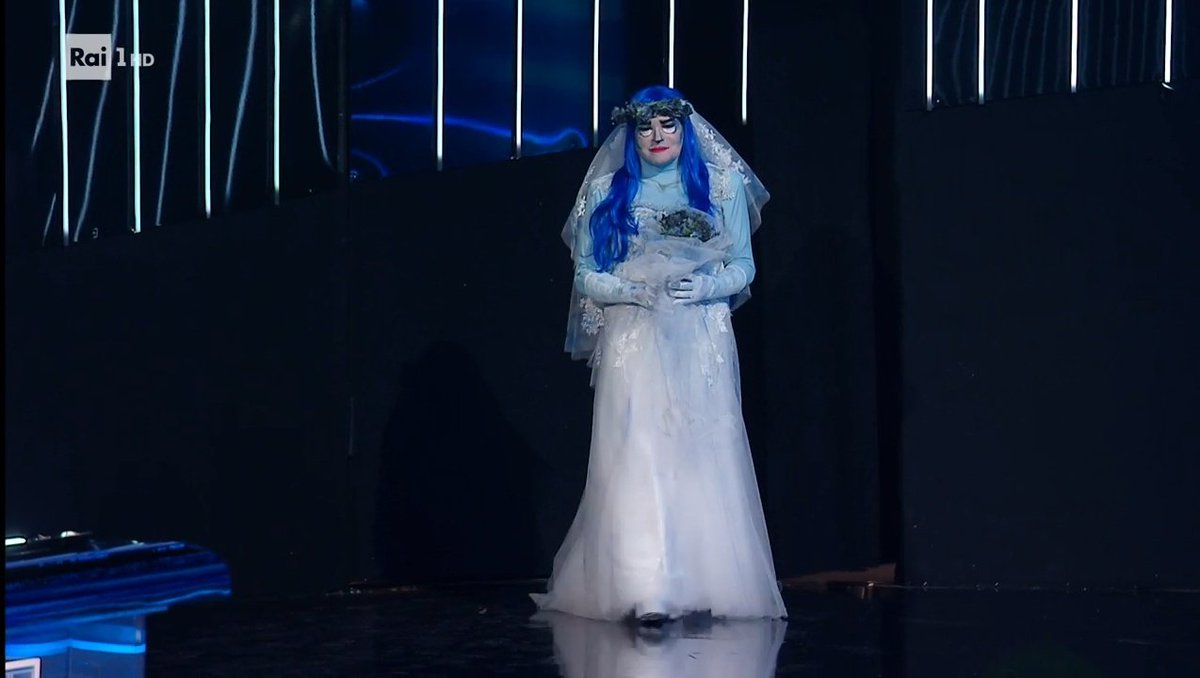 TeleVisionaro's tweet image. Cristiano Malgioglio versione sposa cadavere a #TaleEQualeShow 🎃
#Halloween2025 #Rai1