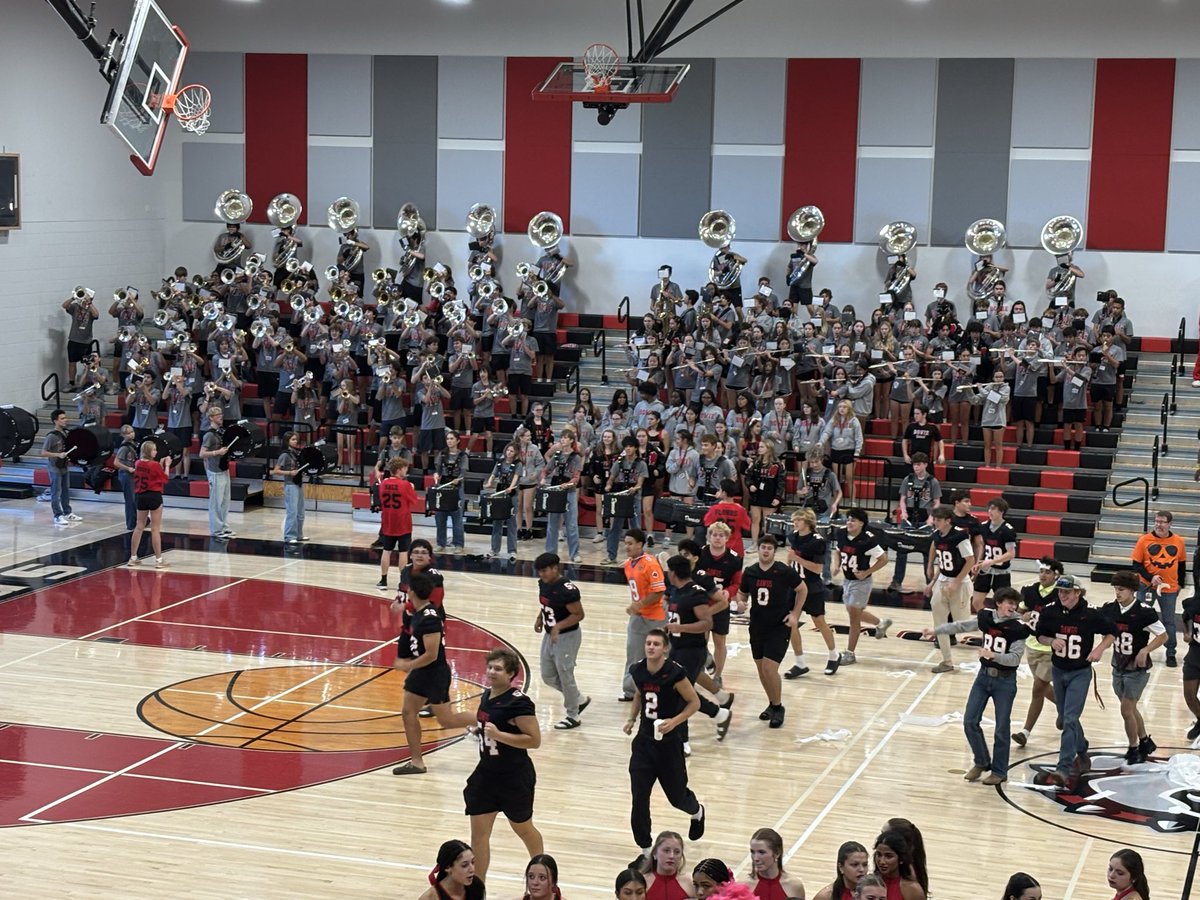 AISDBowie's tweet photo. Pep rally today! Go DAWGS! Beat Austin High!  @AISDBowie https://t.co/pbeNkB0qO7