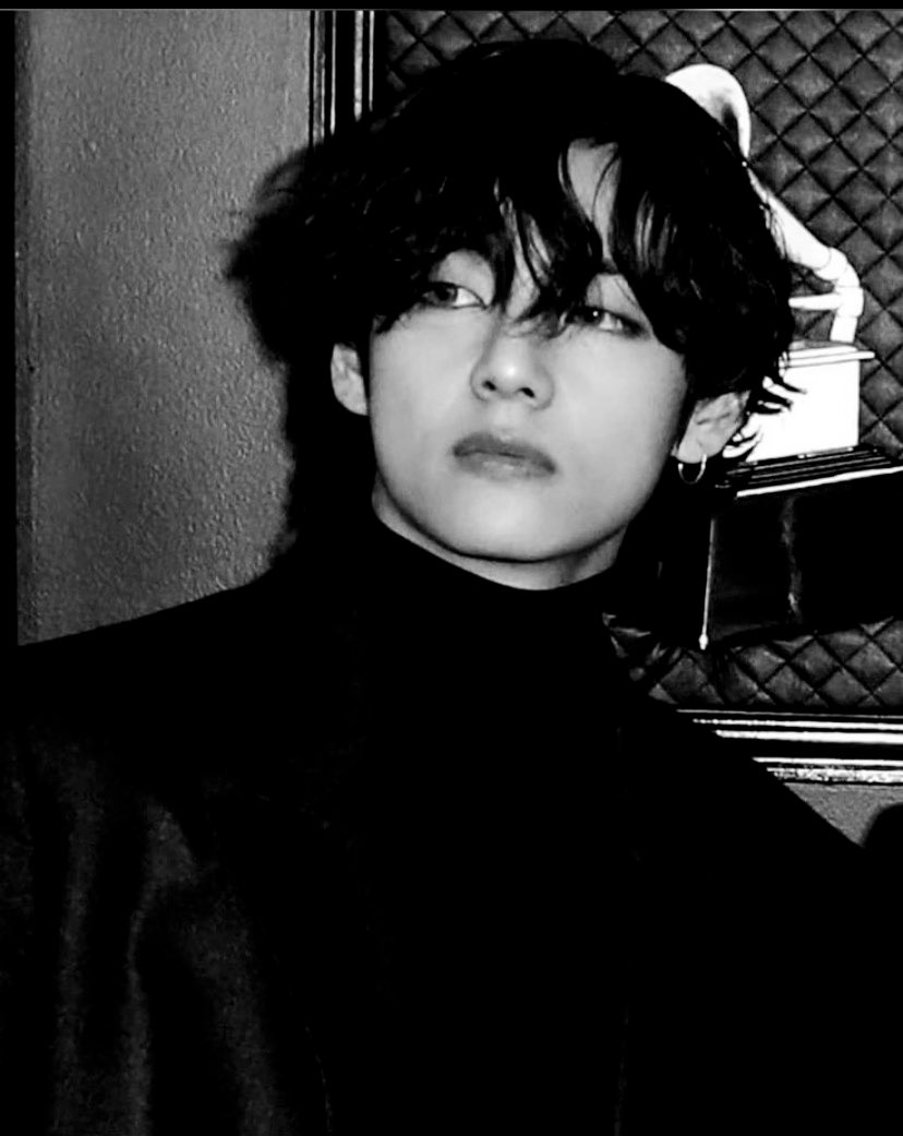 #taekookau #vkookau 

🩸 dear husband why are you so pale? 🔞

🪦 mortician jk 
🪦 vampire thv 
🪦 dark humor 
🪦 bløöd drinking 
🪦 chapter 1/2
🪦 3.9k

archiveofourown.org/works/73460231…