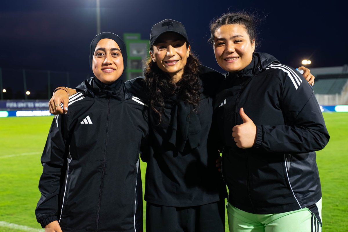 What a special moment!
During our match against Tunisia, Dr. @nadi9nadim visited our girls, congratulating them on their return to football and inspiring them with powerful words of hope and motivation. 🇦🇫✨⚽️

#AfghanWomen #FIFAUnitedWomen #InspiringChange #HopeLives #foryou